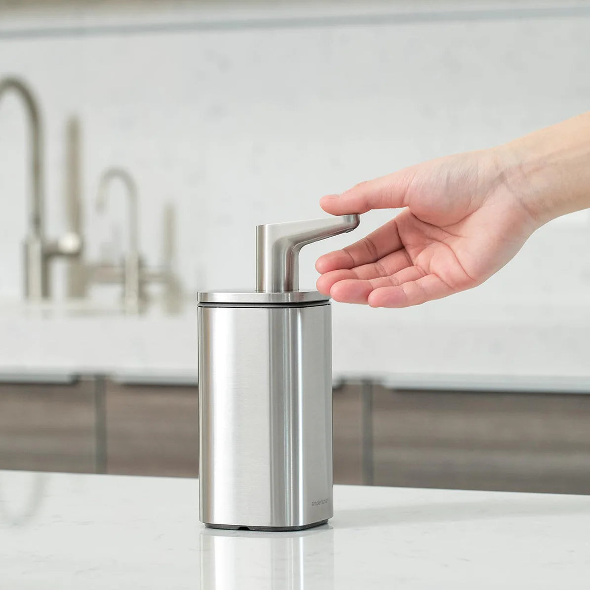 PULSE PUMP SOAP DISPENSER BRUSHED
