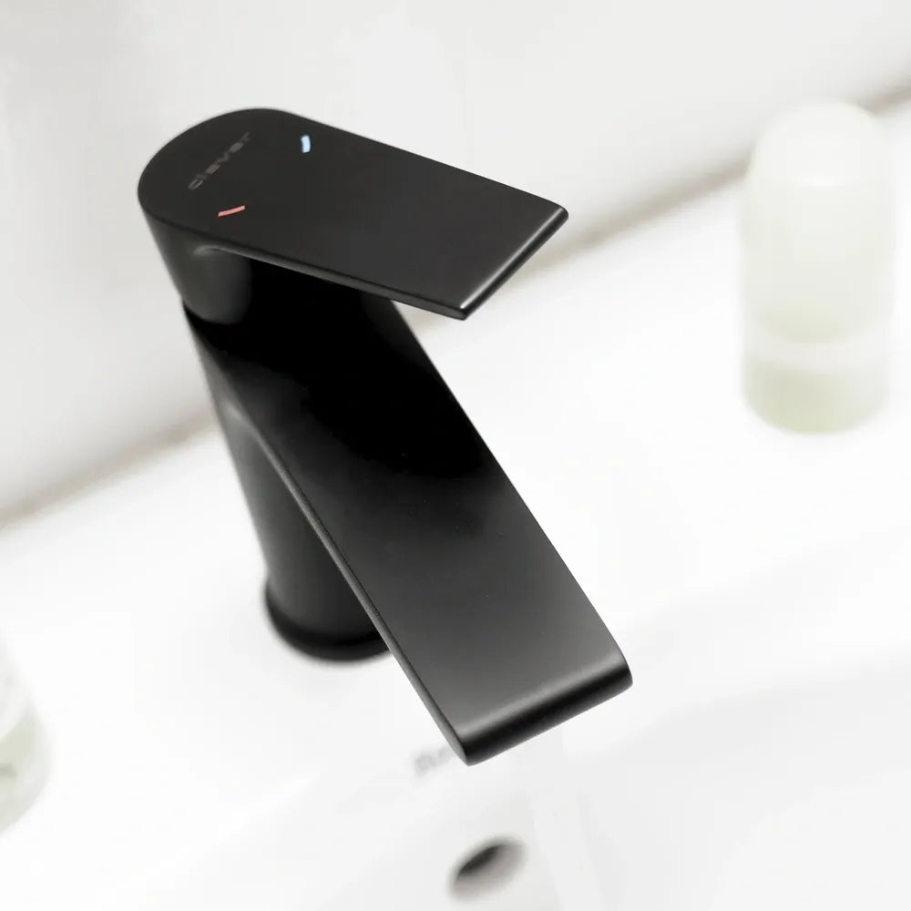 AGORA XTREME BLACK BASIN MIXER